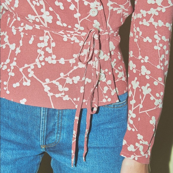 🌷sold🌷Rouje • Gaby Top - Picture 5 of 16